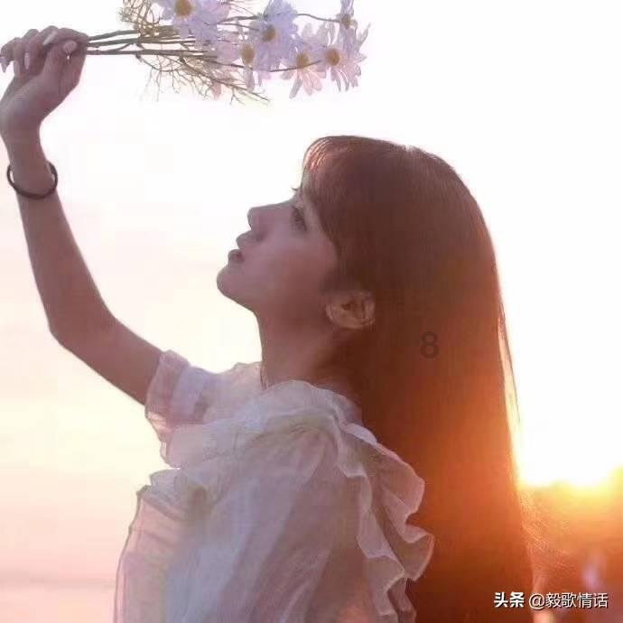 动漫人物吃东西